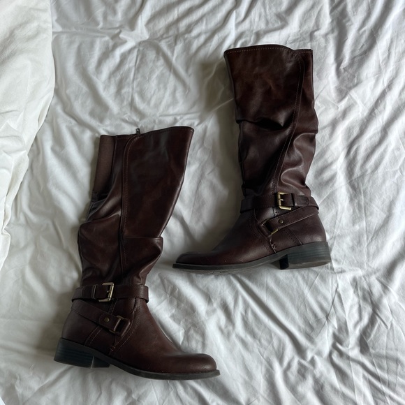 Brown knee boots - Picture 1 of 7